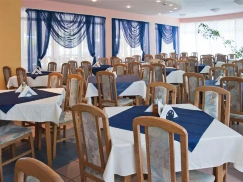 Regina Hotel Sunny Beach 3*,